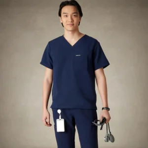 Hot Members Only Brighton 3-Pocket Scrub Top Navy